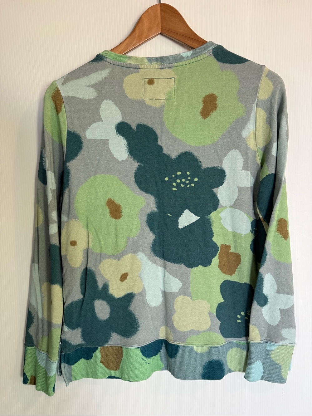 EVY’S TREE Sweatshirt - Picture 2 of 9